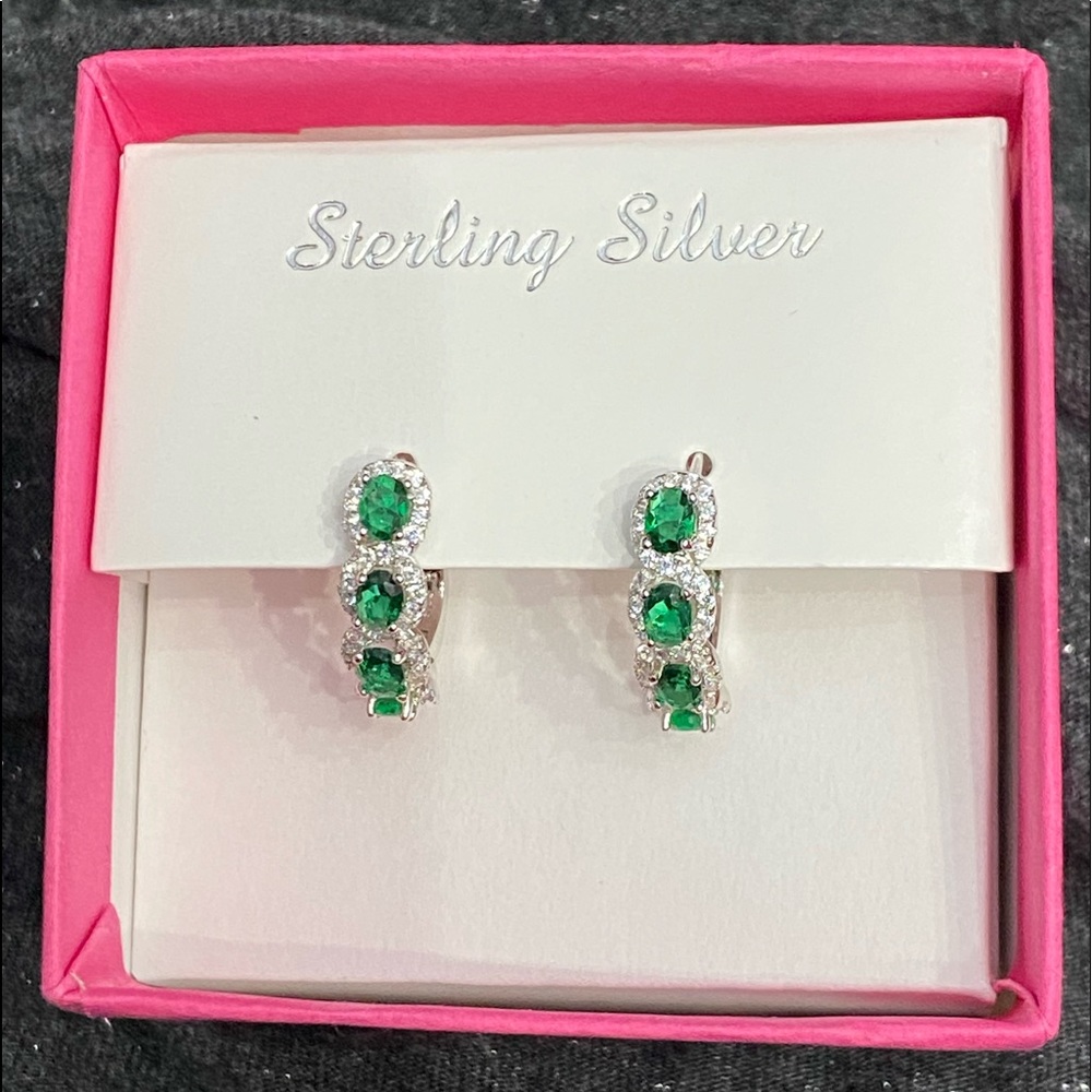 STERLING SILVER EMERALD OVAL GEMSTONE HOOP EARRING